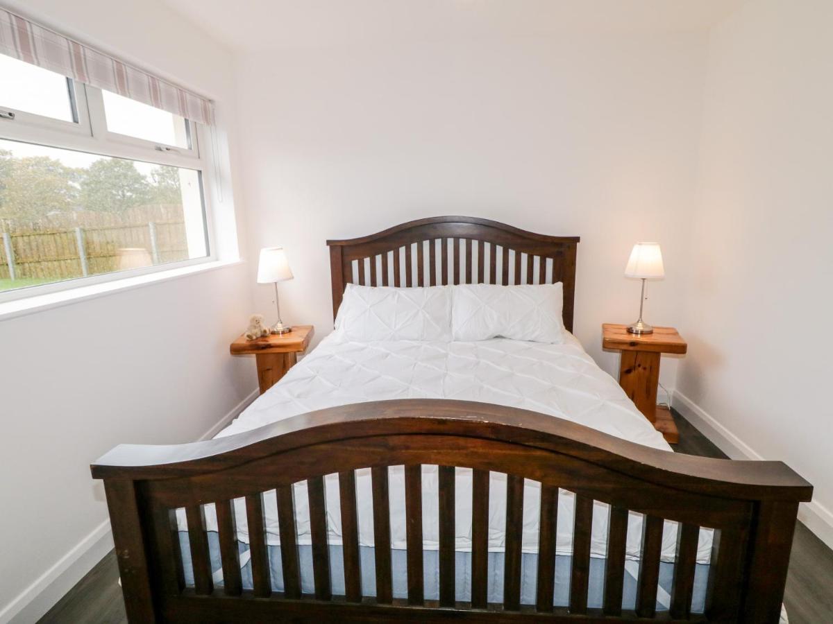 19A Lismenary Road Villa Ballyclare ภายนอก รูปภาพ